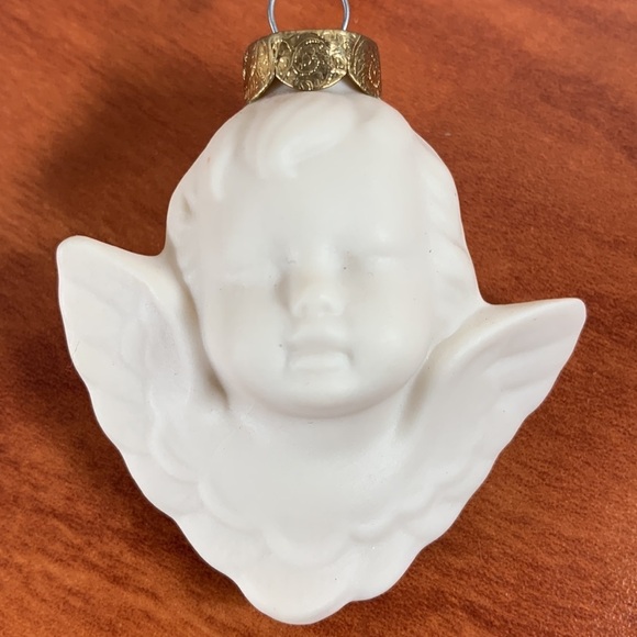 Vintage Porcelain Angels Christmas Holiday Tree Ornaments - set of 5 - Picture 1 of 11